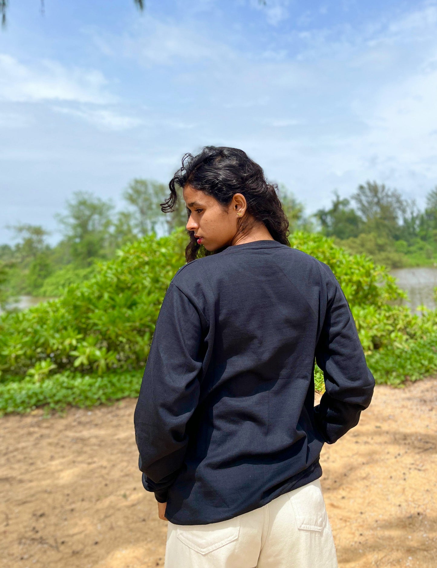 Black colour Red cherry embroidery sweatshirt